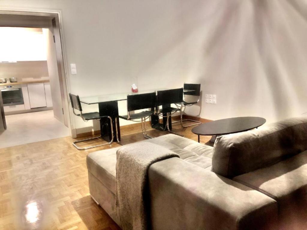 Economy Shared Apartment B In Central 雅典 外观 照片